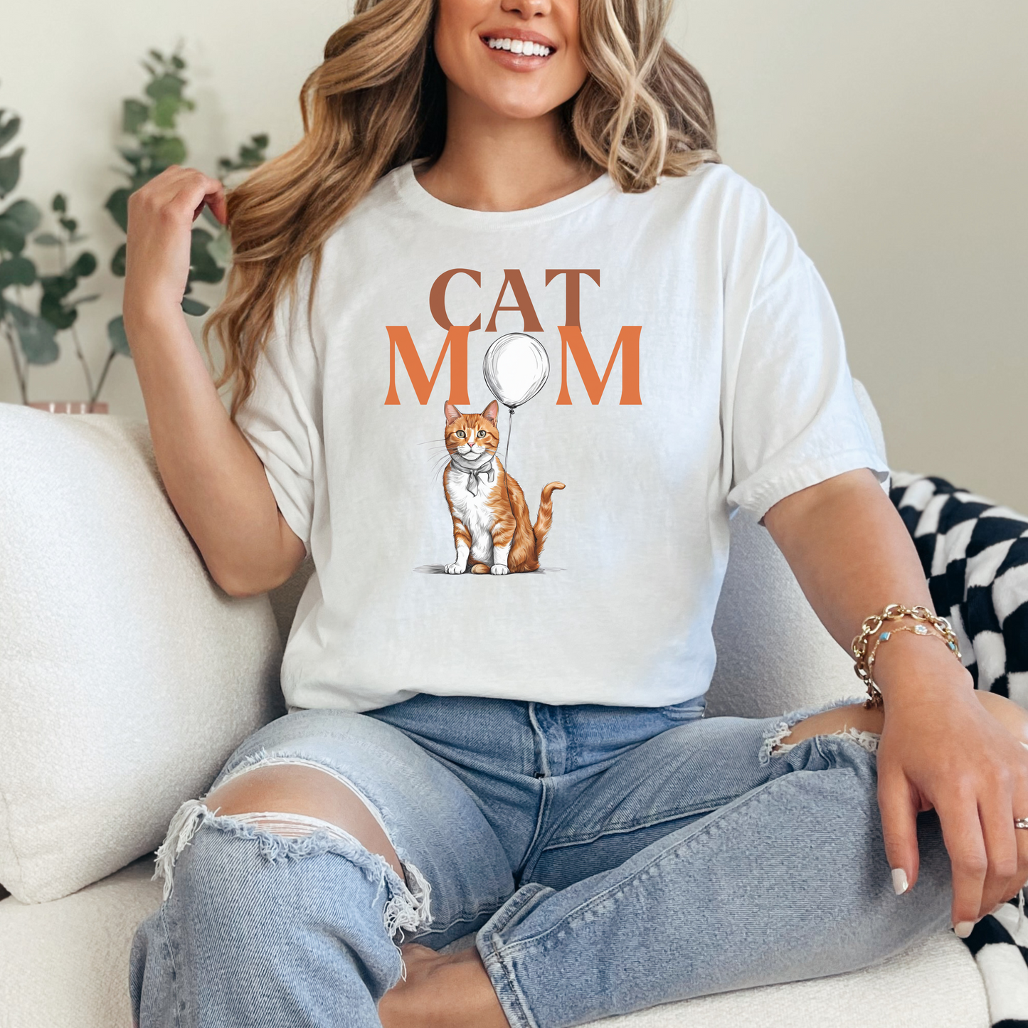 Cat Mom T-Shirt with Ginger Cat & Balloon Design | Cute Cat Lover Tee